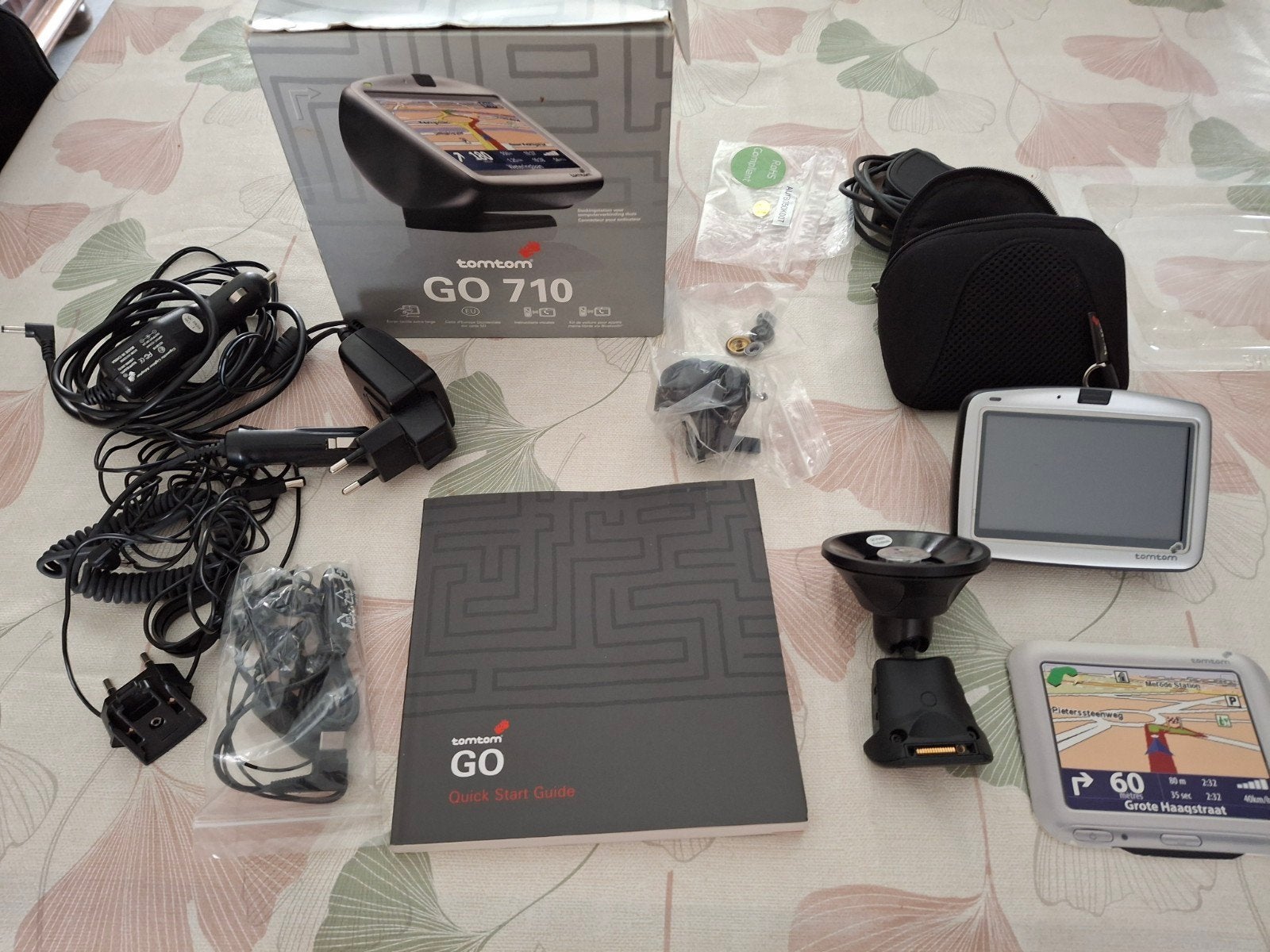 TomTom GO 710, TV, Hi-fi & Vidéo, Lecteurs DVD, Autres marques, Enlèvement