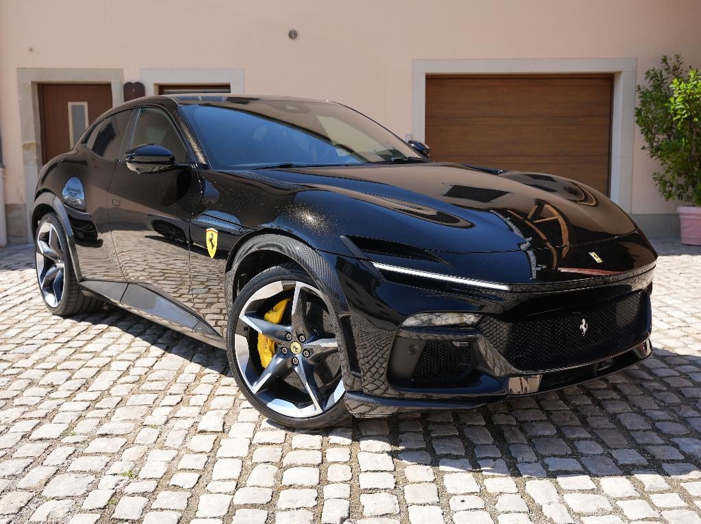 Ferrari Purosangue MY26/FULL CARBON/AIRBRUSHED/PANO/MASSAGE, Auto's, Automaat, 4 zetels, 0 kg, Zwart