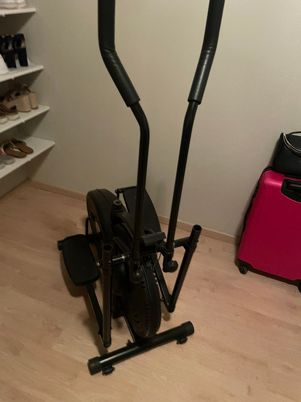Hometrainer, Sport en Fitness, Ophalen, Zo goed als nieuw, Hometrainer