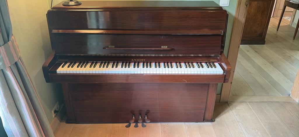 Klassieke piano Knight London Mahonie, Brillant, Brun, Enlèvement, Utilisé