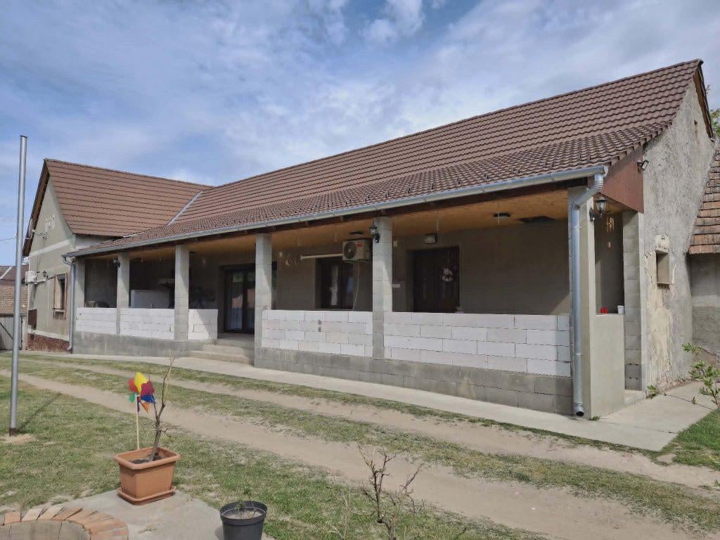 Szulok instapklare woning #1584, Immo, Szulok, 4 kamers, 170 m², Dorp