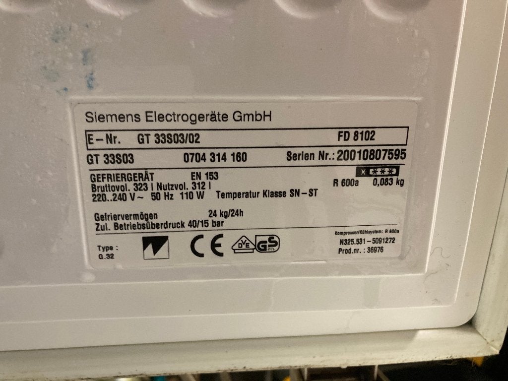 Étui de congélateur Siemens gratuit, Electroménager, Congélateurs, Congélateur, 85 à 120 cm, Enlèvement, Utilisé