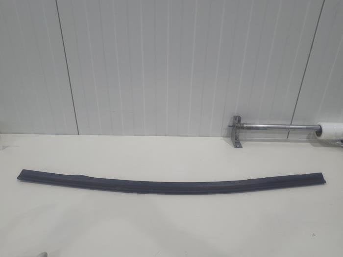 Motorkaprubber van een Audi A5, Gebruikt, -, -, -