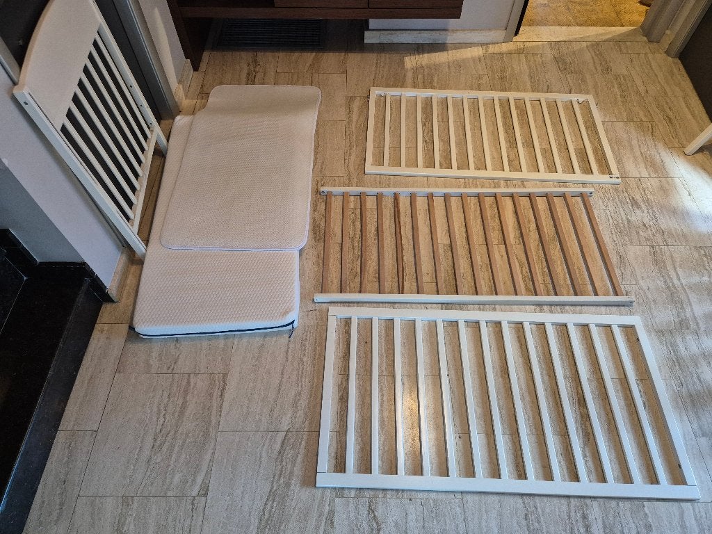 Babybed Peuterbed, Sommier à lattes, Moins de 70 cm, Enlèvement, Utilisé
