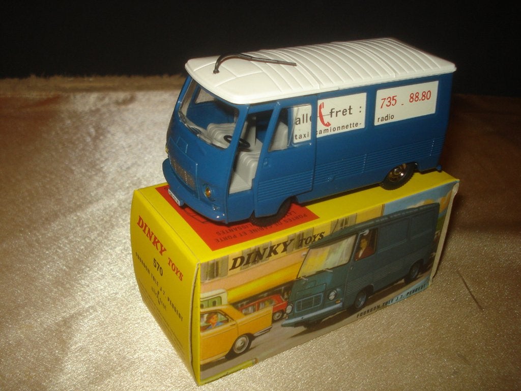 DINKY TOYS Peugeot Fourgon Tôle J7 Réédition + Boîte, Enlèvement ou Envoi, Neuf, Bus ou Camion, Dinky Toys