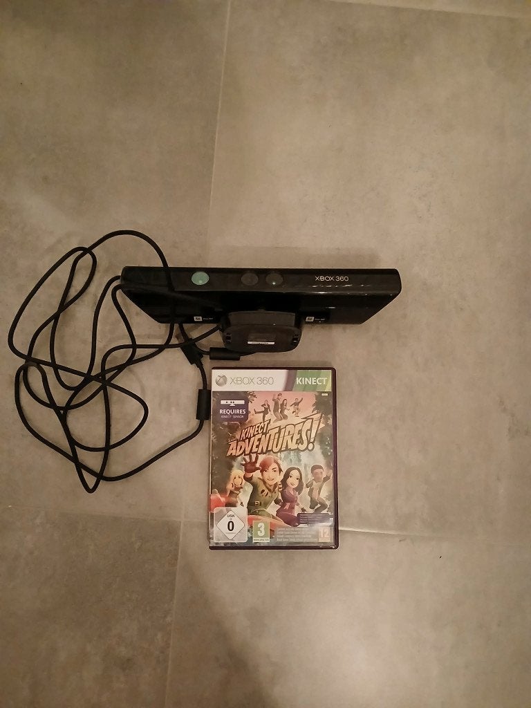xbox360 Kinect zwarte/witte camera + game, Ophalen of Verzenden, Gebruikt