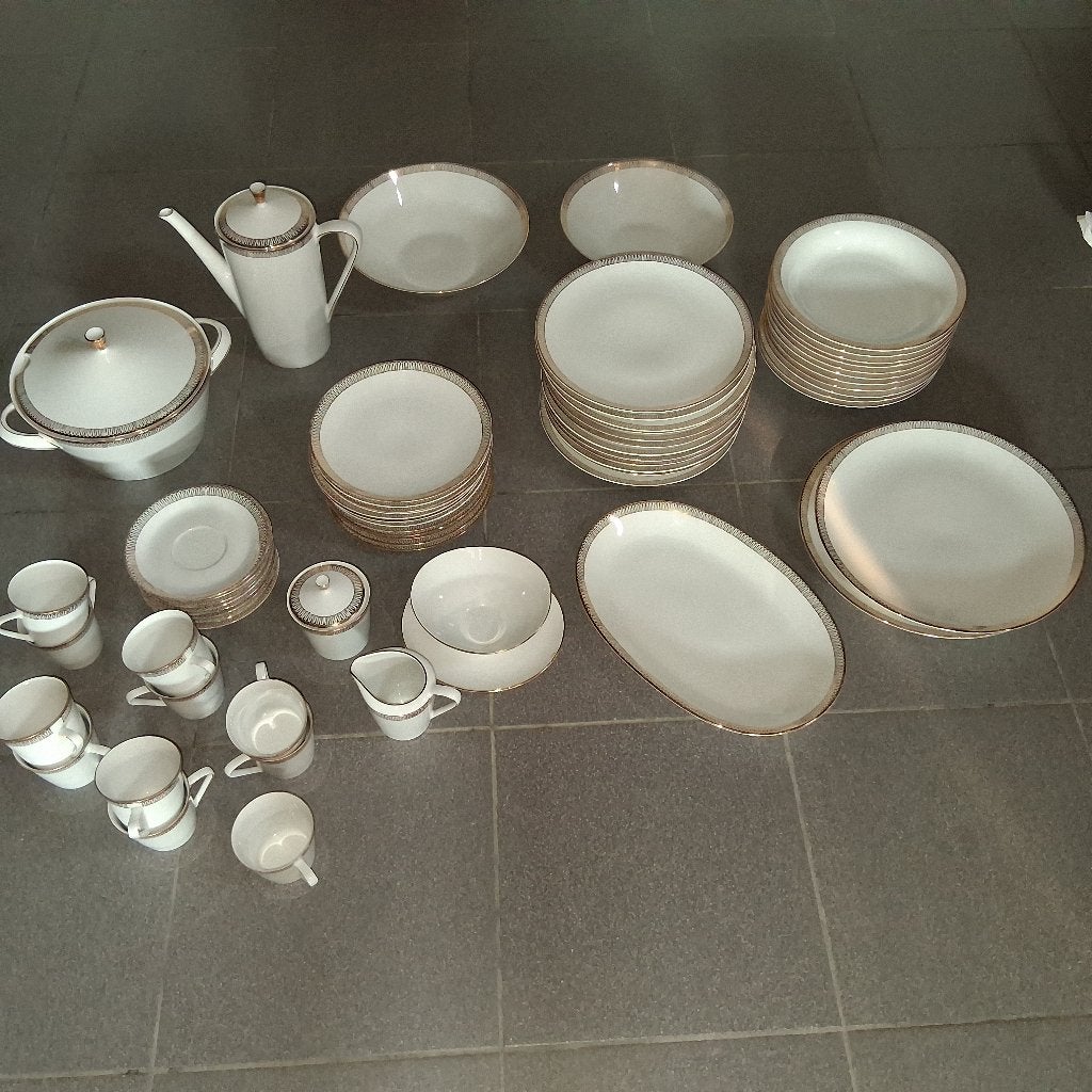 Eet- en koffierservies Bavaria Mitterteich 12 pers. VINTAGE, Antiek en Kunst, Ophalen