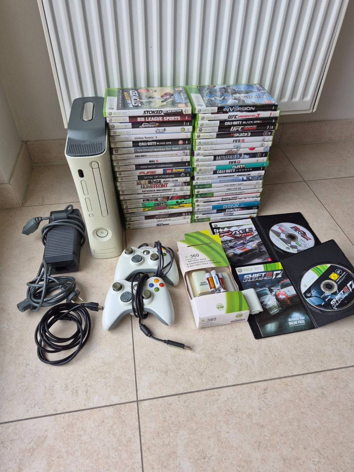Xbox 360 avec 48 jeux, Consoles de jeu & Jeux vidéo, Consoles de jeu | Xbox 360, Enlèvement ou Envoi