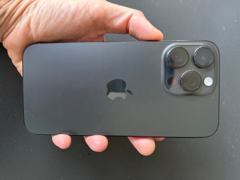 iPhone 15 Pro Max 256 GB (amper gebruikt), Télécoms, 256 GB, IPhone 15, Gris, Reconditionné