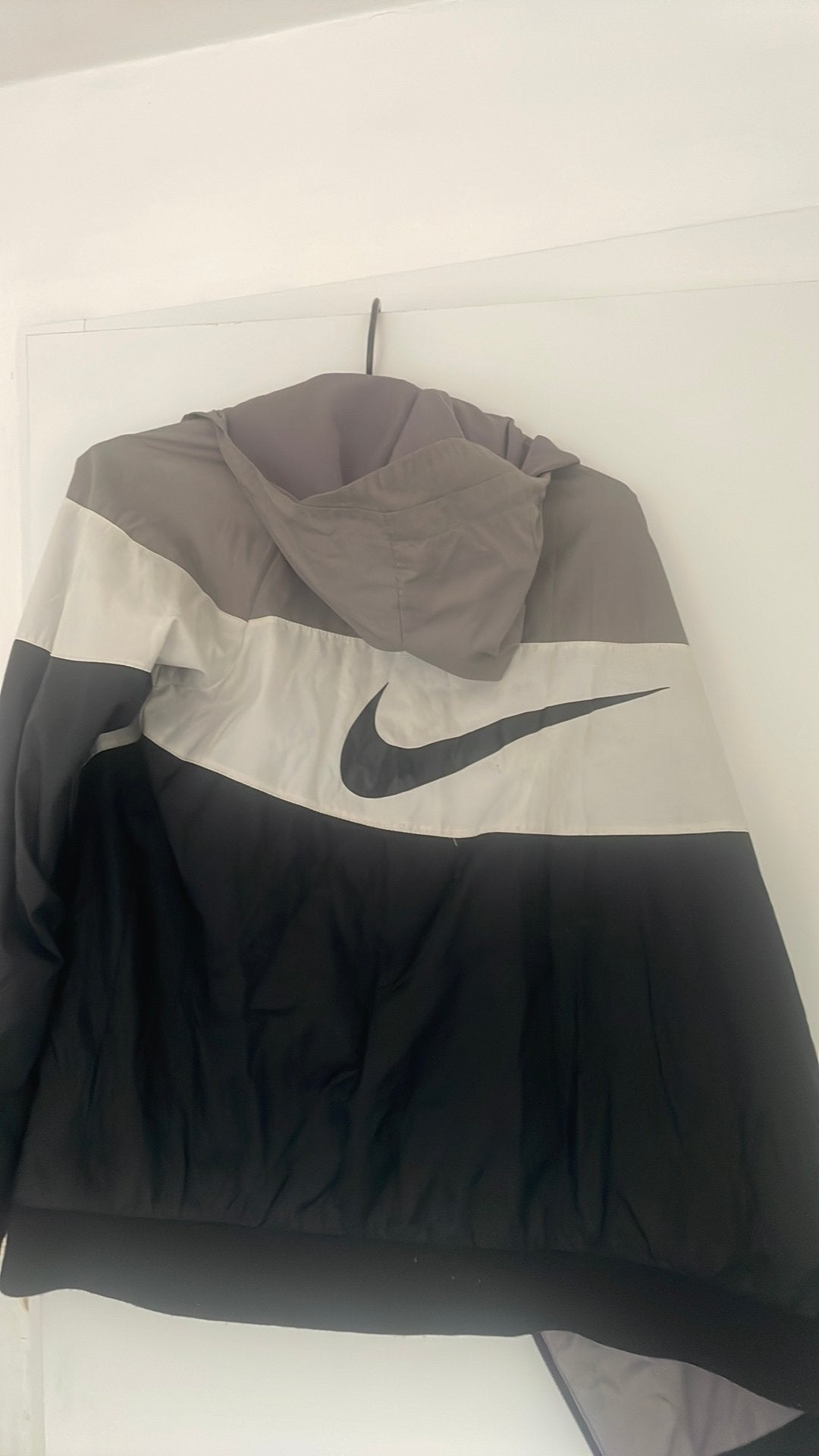 Dit is een zwart- grijze nike, Kleding | Heren, Schoenen, Zwart, Overige typen, Ophalen of Verzenden, Zo goed als nieuw