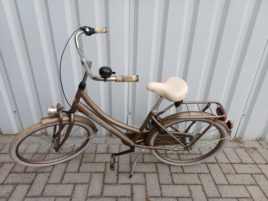 Meisjesfiets in goede staat met lichte bruiksporen , 24 inch, Fietsen en Brommers, Fietsen | Vouwfietsen, Ophalen