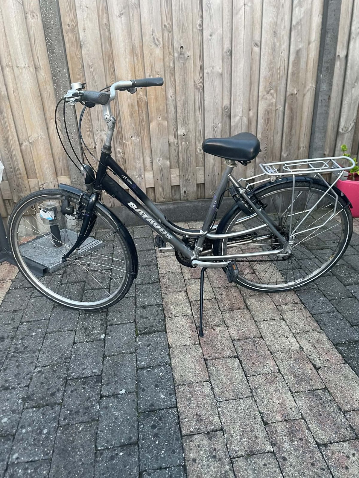 Batavus 28 inch dames fiets, Fietsen en Brommers, Ophalen, Zo goed als nieuw, Versnellingen