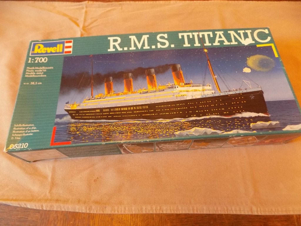 MAQUETTE (KIT) REVELL REF : 05210 : 1:1200: R.M.S. Titanic, Hobby & Loisirs créatifs, Enlèvement ou Envoi, Utilisé, 1:200 ou moins