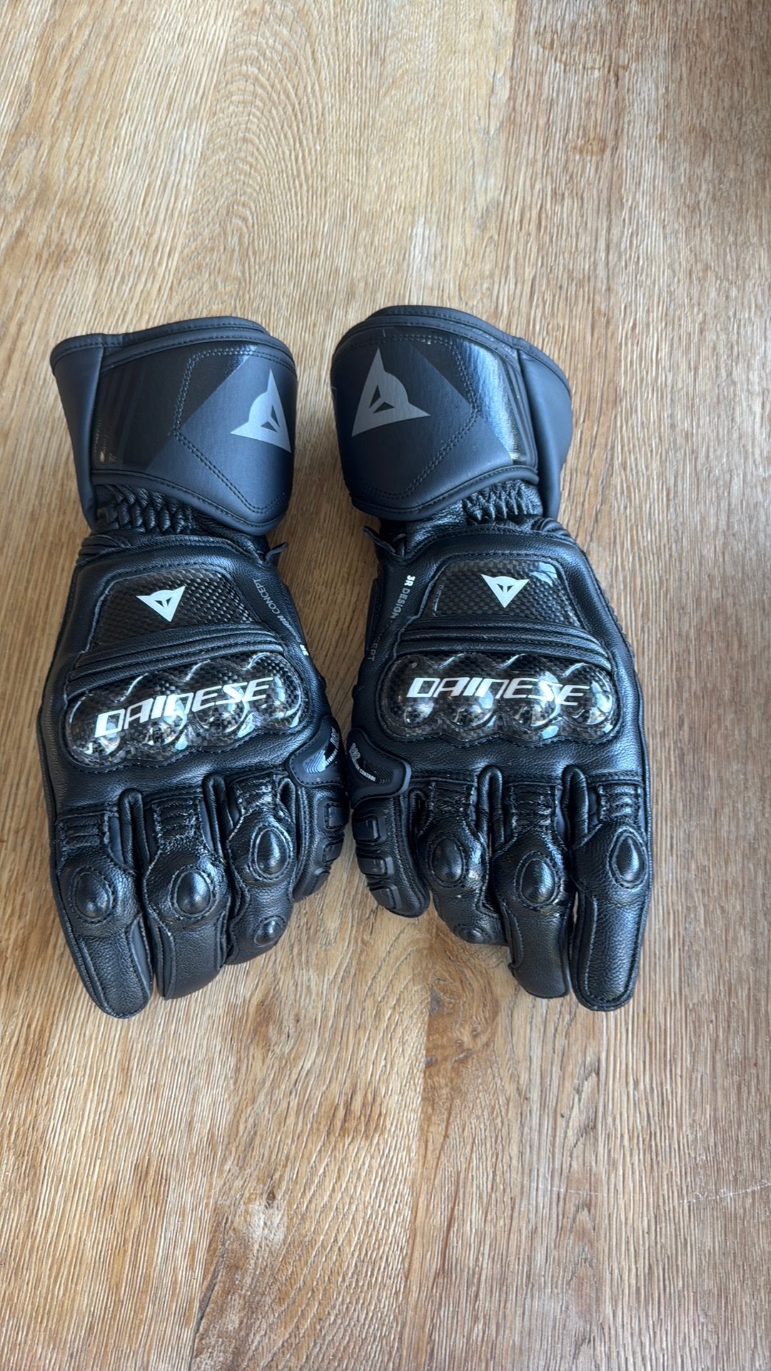 Gants en cuir dainese neufs, Enlèvement, Neuf, sans ticket, Hommes, Gants