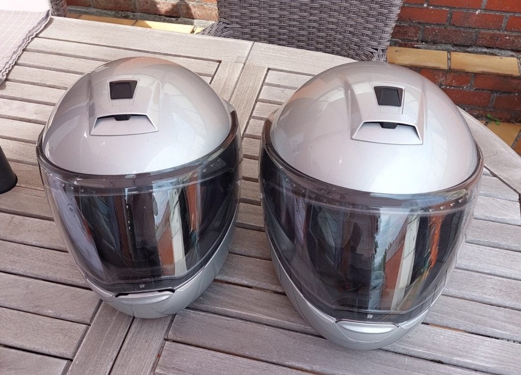 2 x Schuberth C4 pro met origineel intercom SC1, Motoren, Kleding | Motorhelmen, Overige merken, Systeemhelm, XL, Ophalen of Verzenden