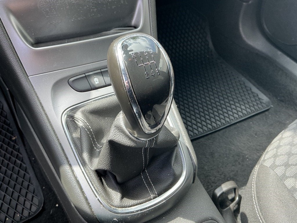 SOUFFLET LEVIER DE VITESSES Opel Astra K Sports Tourer, Opel, Opel Automobile GmbH, Utilisé, Kontakt-opel@opel.com