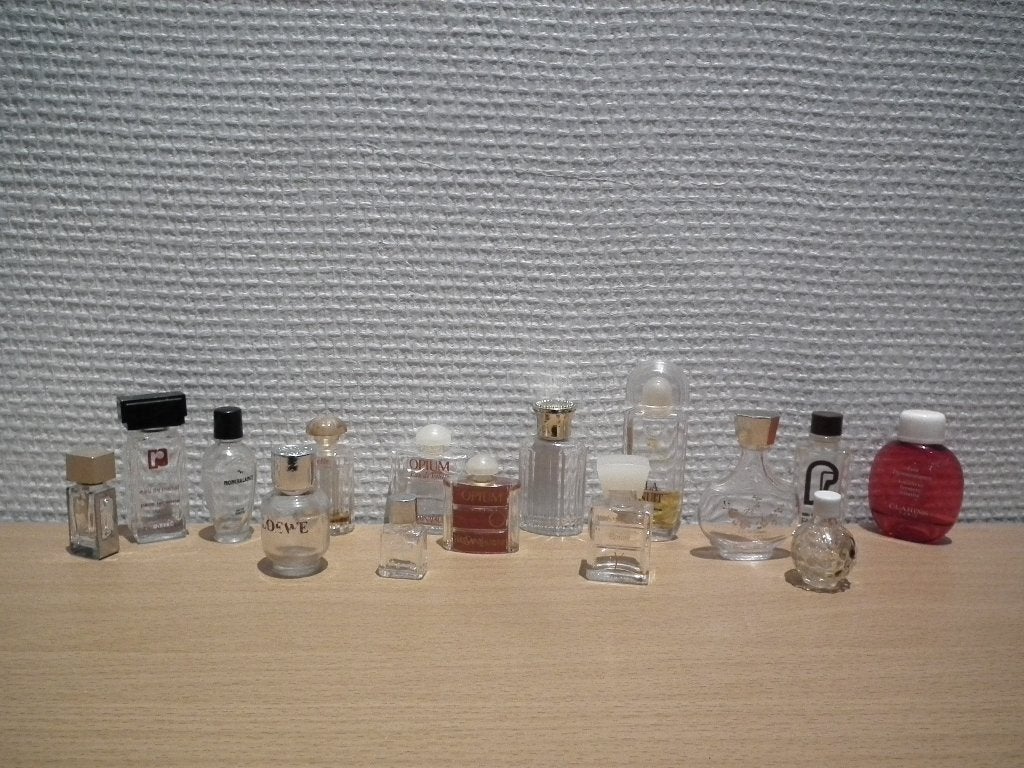 15 flacons (15 miniatures pour collection), Collections, Parfums, Envoi, Utilisé, Miniature