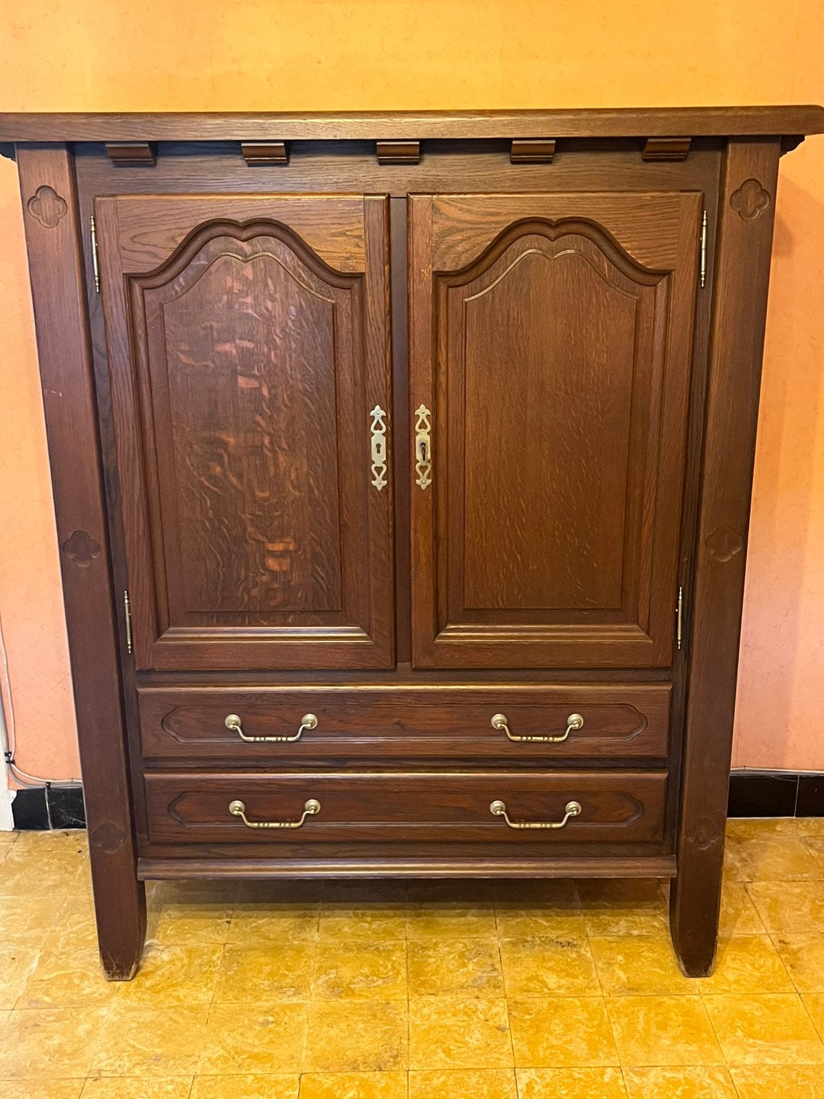 Gratis complete eetkamer: tafel en kasten, Antiek en Kunst, Ophalen