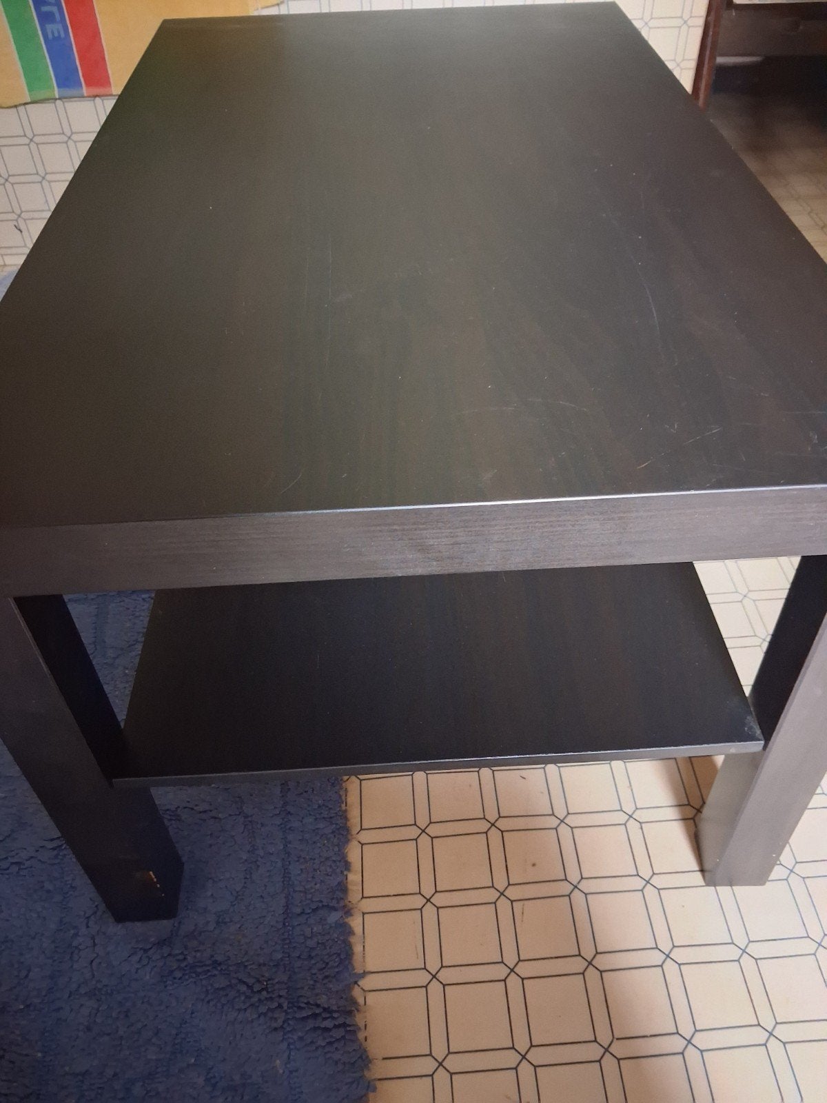 Mooie salontafel, Ophalen