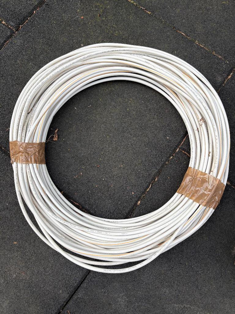 40m coax kabel Telenet TRI 6 - indoor gebruik, Doe-het-zelf en Bouw, Ophalen, Zo goed als nieuw, Kabel of Snoer