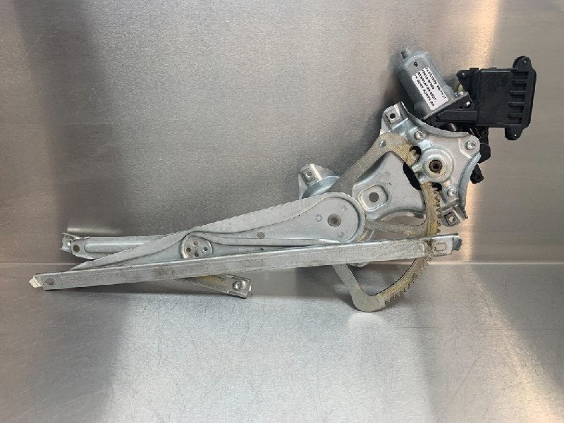 RAAMMECHANIEK RECHTS VOOR Toyota Verso (|698100F020|), Gebruikt, Toyota