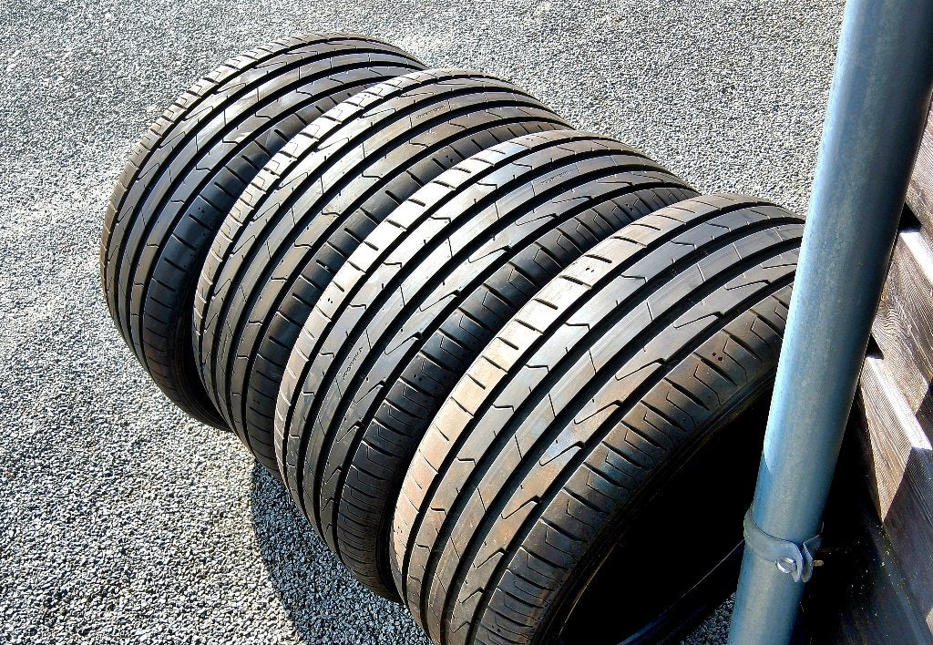 Très bons pneus été Hankook 215/45-18, 215 mm, Pneus été, Enlèvement, Utilisé