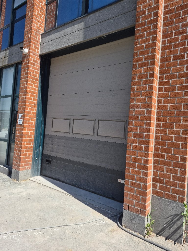 Grande porte de garage, Autos : Divers