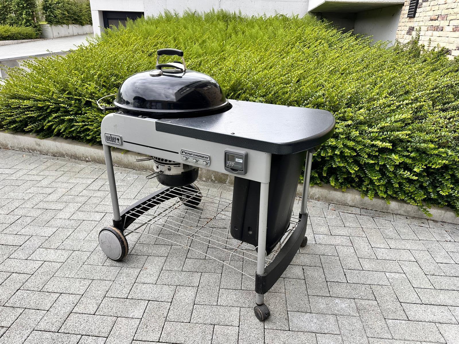 Weber performer deluxe gbs 57cm, Enlèvement, Utilisé