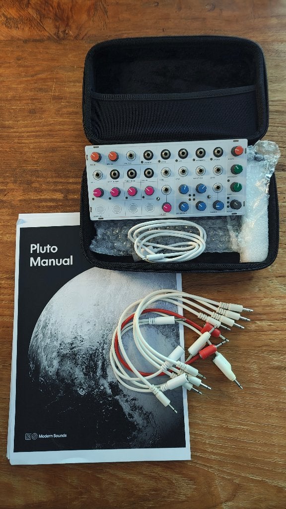 Modern Sounds Pluto, Muziek en Instrumenten, Synthesizers, Overige merken, Met midi-aansluiting, Zo goed als nieuw, Overige aantallen