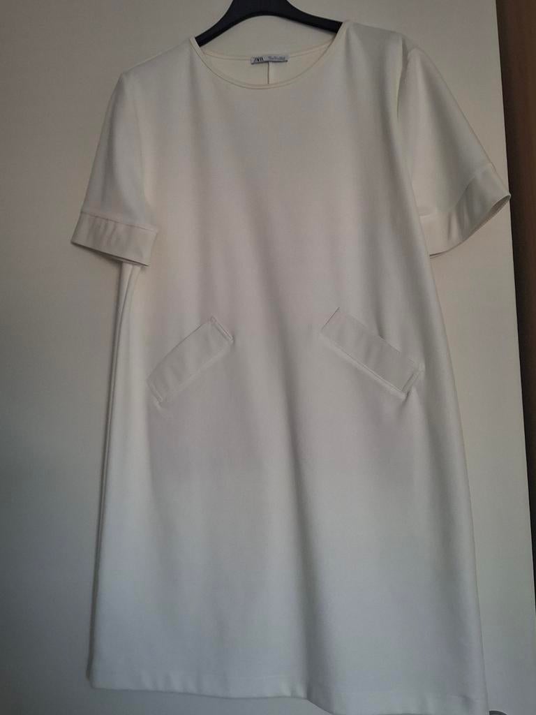 Wit kleedje Zara, Kleding | Dames, Jurken, Zo goed als nieuw, Knielengte, Ophalen, Maat 38/40 (M)
