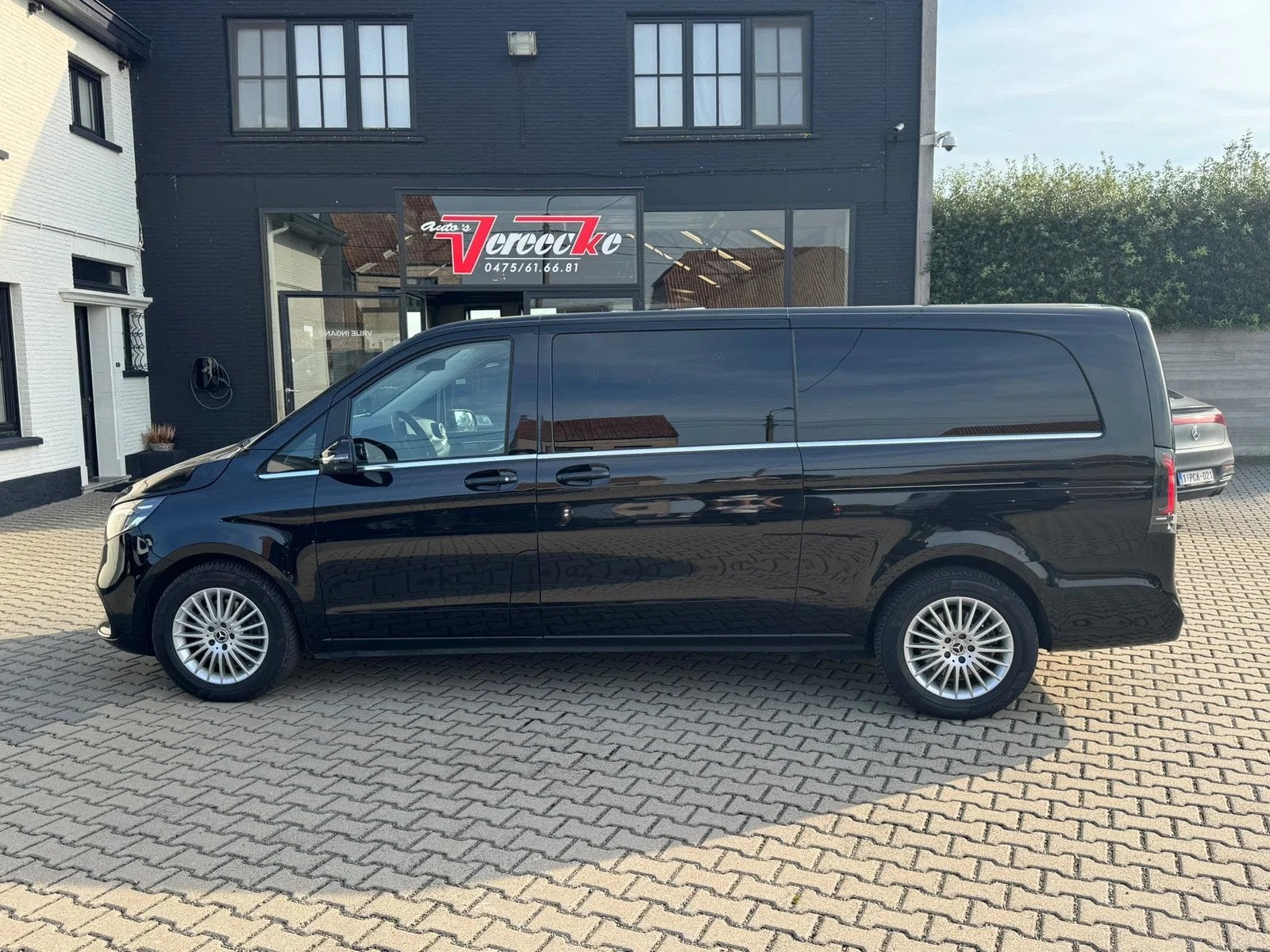 Mercedes-Benz V-Class 300d Minibus 8 plaatsen (bj 2025), Automaat, Gebruikt, 4 cilinders, 2000 kg
