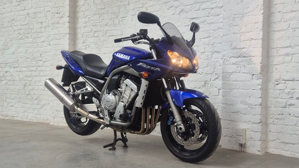 Yamaha FZ1 Fazer 1000 – Oldtimer @motomobilia, Motoren, Occasion, 4 cilinders, Motorrijbewijs A, Bedrijf