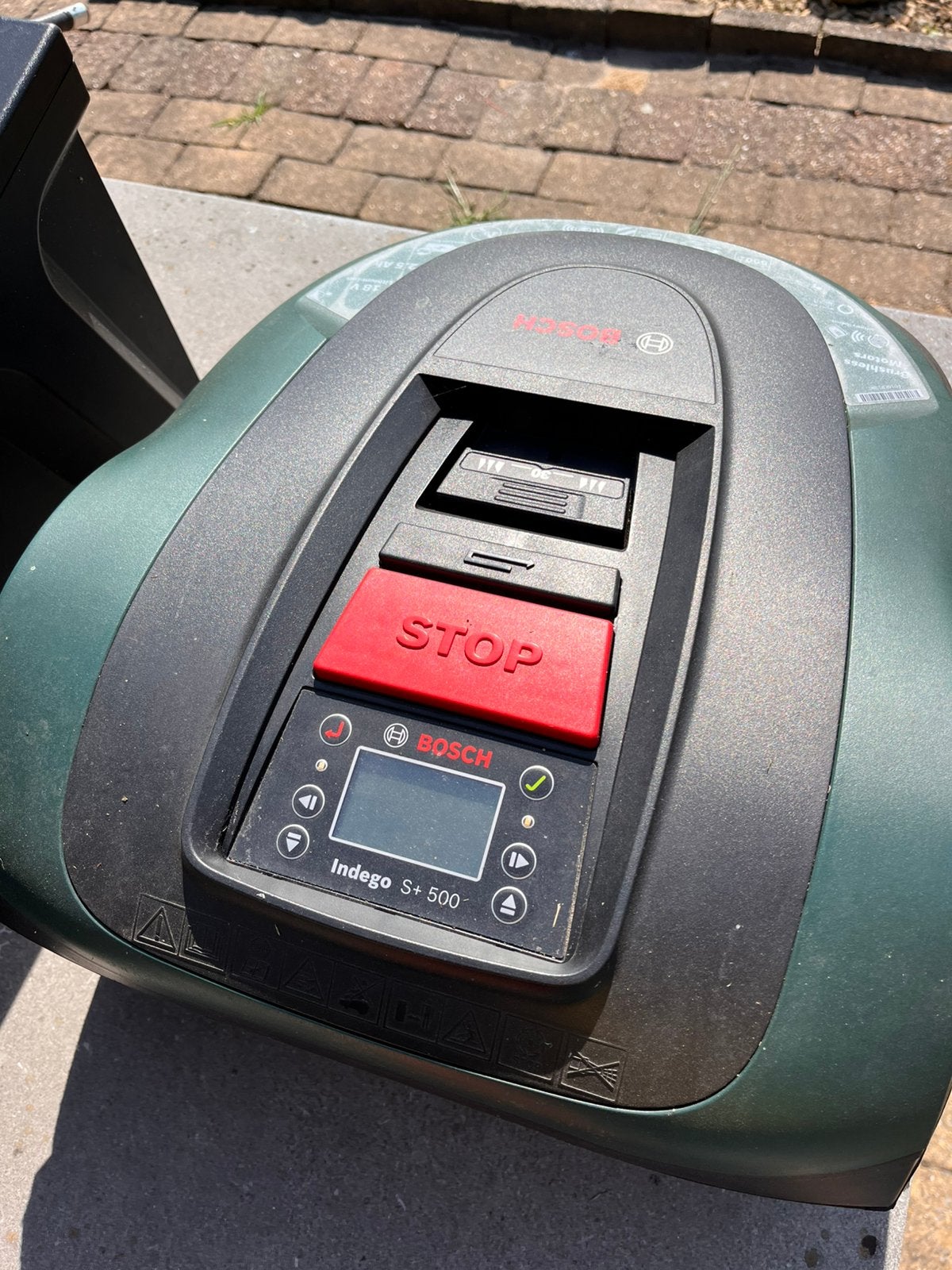 Bosch Indego S+ 500 Robotmaaier + Garage, complete set, Jardin & Terrasse, Tondeuses robotisées, Comme neuf, Enlèvement