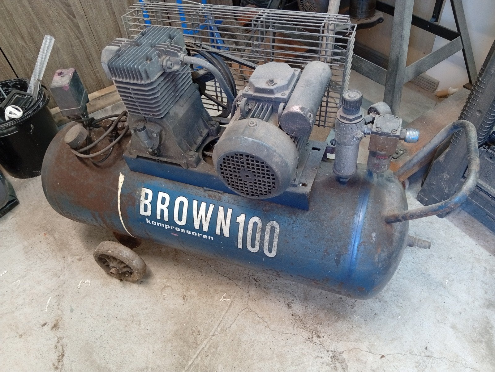Compressor 100l Brown 220v, Ophalen