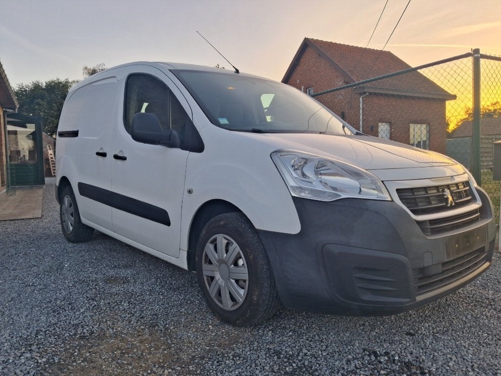 peugeot partner #bj 2016# 1600cc diesel euro 5 gekeurd, Auto's, Voorwielaandrijving, Euro 5, Stof, 1600 cc