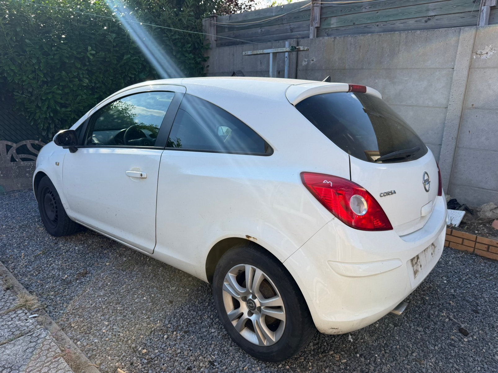 Opel Corsa 1.3 tdci jaar 2011 prijs 700 euro, Auto's, Euro 5, Bedrijf, 5 deurs, Corsa