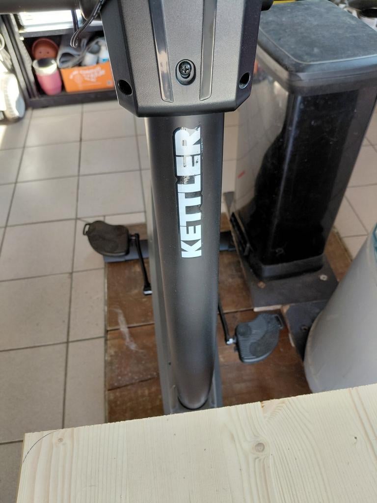 Home trainer, Sport en Fitness, Fitnessapparatuur, Ophalen, Gebruikt, Buik, Metaal