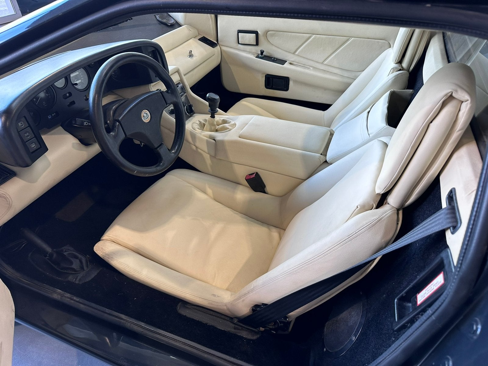 Lotus Esprit MK2 - 2.2 Turbo - zeer mooie staat., foto 10