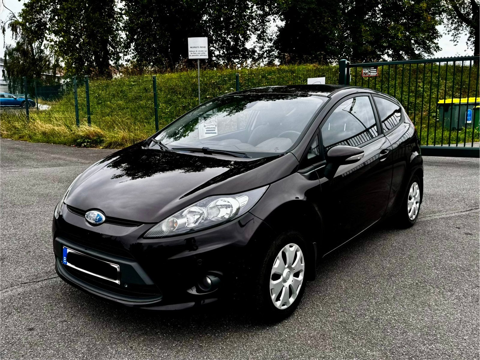 Ford fiesta 1.6tdci 172mkm 1erprop prêt à immatriculer, Autos, Euro 5, Boîte manuelle, Entretenue par le concessionnaire, Particulier