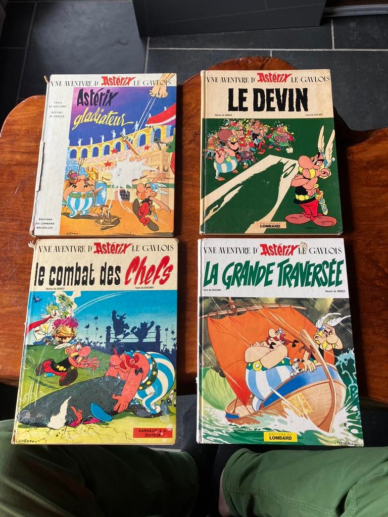 BD Astérix - 4 anciens, Livres, BD, Utilisé, Plusieurs BD, Enlèvement ou Envoi