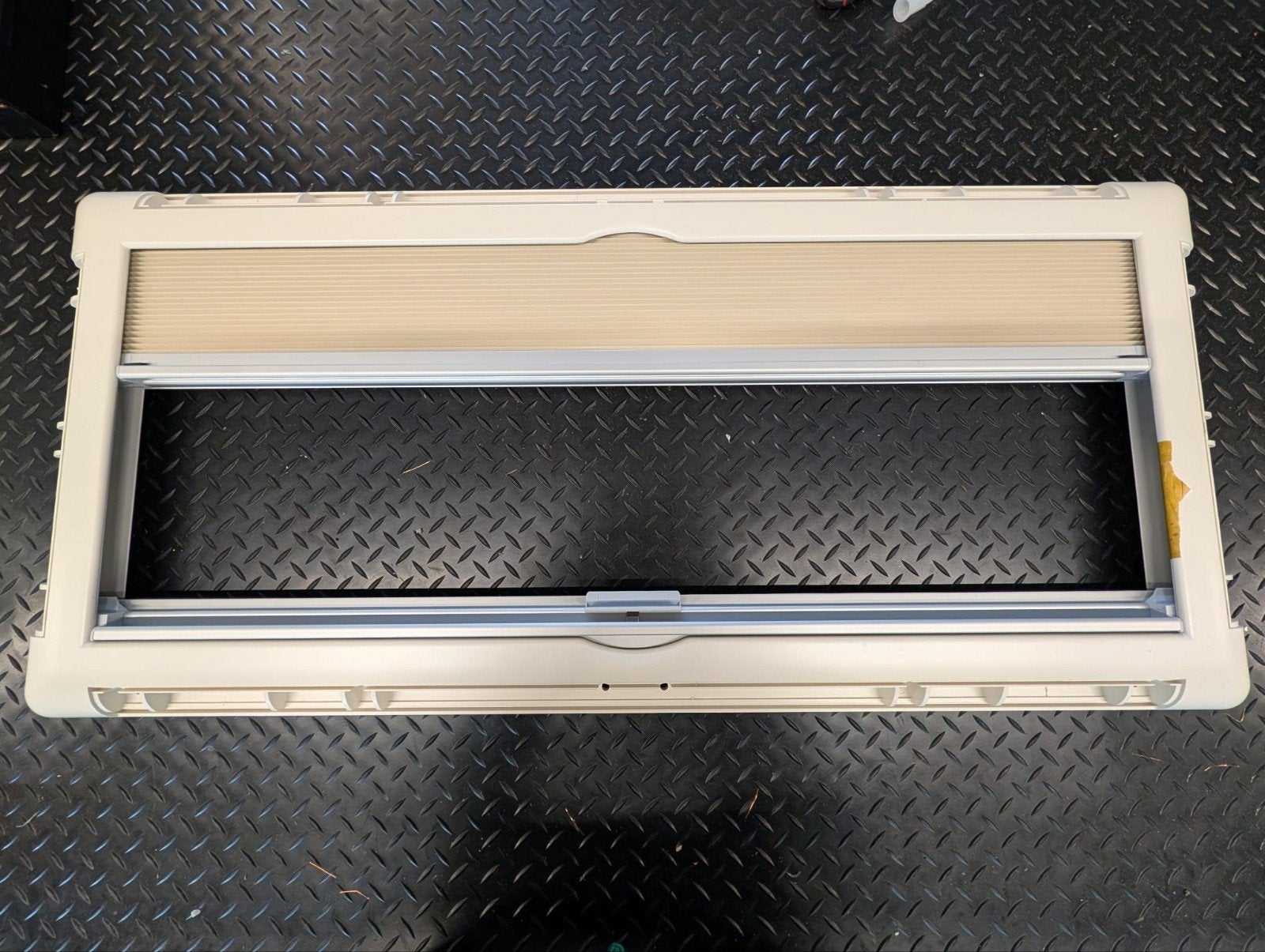 Dometic S5 binnenkader compleet

Kleur: Beige
Afmetingen: 10, Ophalen