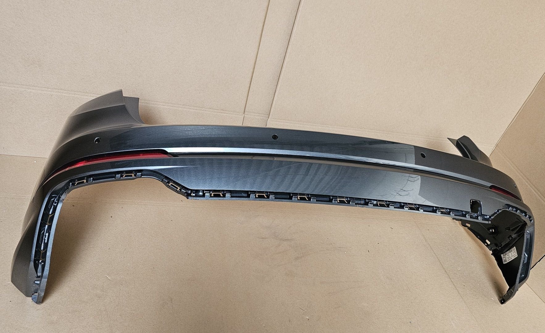 Achterbumper Audi Q3 83A S-Line L Z7S 6xPDC 83A807511STF, Gebruikt, -, Achter, Bumper