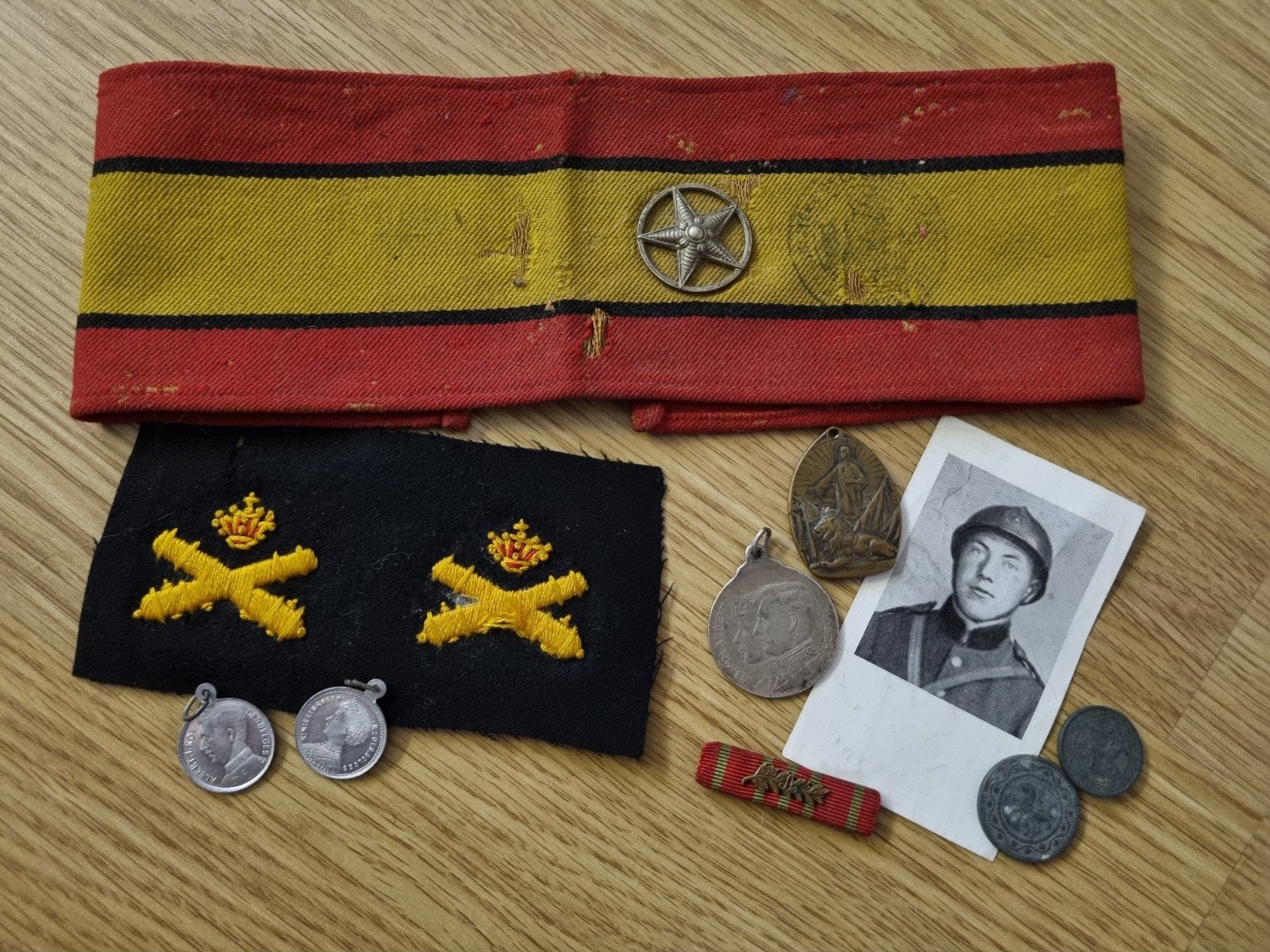 ABBL WOI Lotje, Enlèvement ou Envoi, Armée de terre, Emblème ou Badge