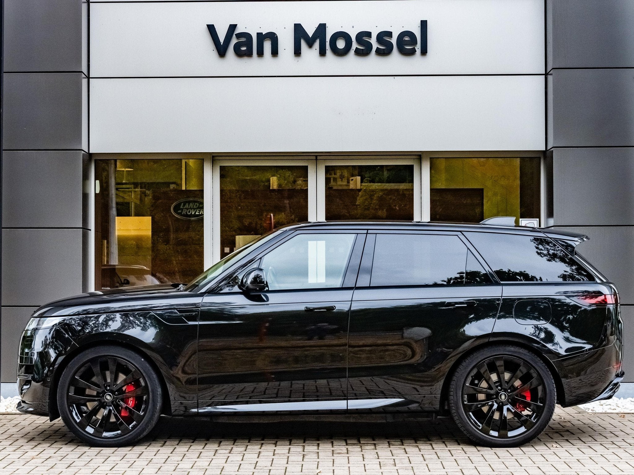 Land Rover Range Rover Sport P550e Autobiography AWD Auto. 2, Auto's, Automaat, Gebruikt, Zwart, Overige brandstoffen