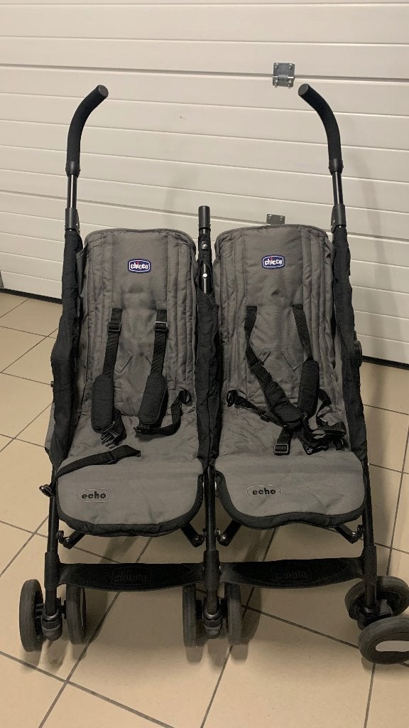 Buggy twins Chicco, Enfants & Bébés, Buggys, Enlèvement, Comme neuf, Autres marques, Modèle duo