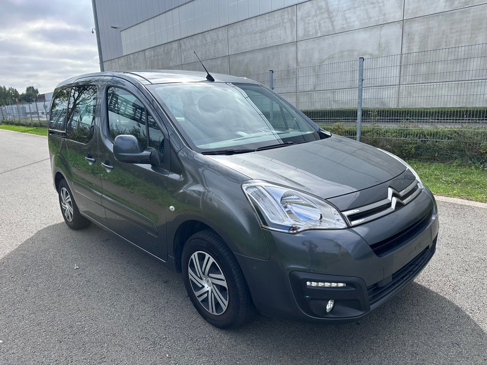 Citroen Berlingo Multispace|1.6Benzine|Garantie+Keuring, Autos, Achat, Euro 6, Entreprise, Garantie prolongée