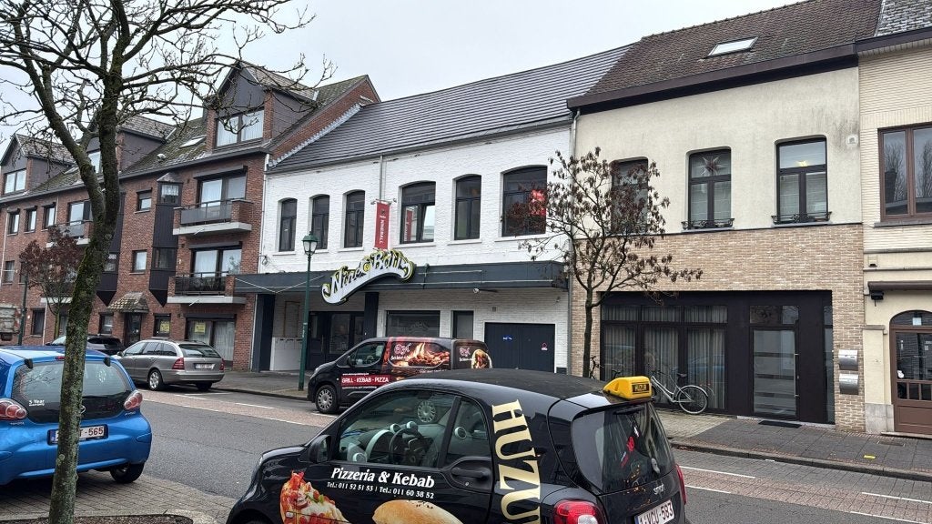 Ruime handelspand te huur in Leopoldsburg centrum (436m²), 436 m², Huur, Overige bestemmingen