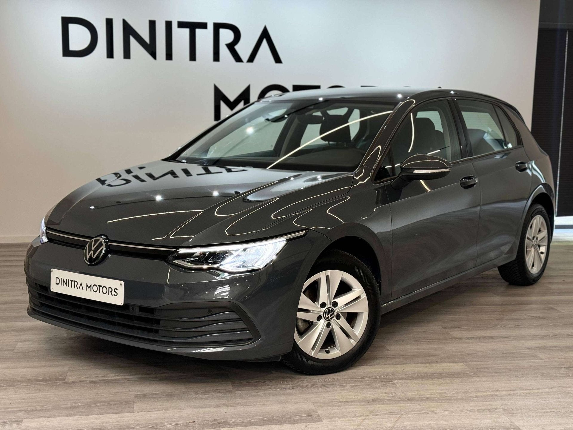 Volkswagen Golf 1.0 eTSI Life Business Premium - Carplay/Cam, Automaat, Stof, Gebruikt, Adaptive Cruise Control