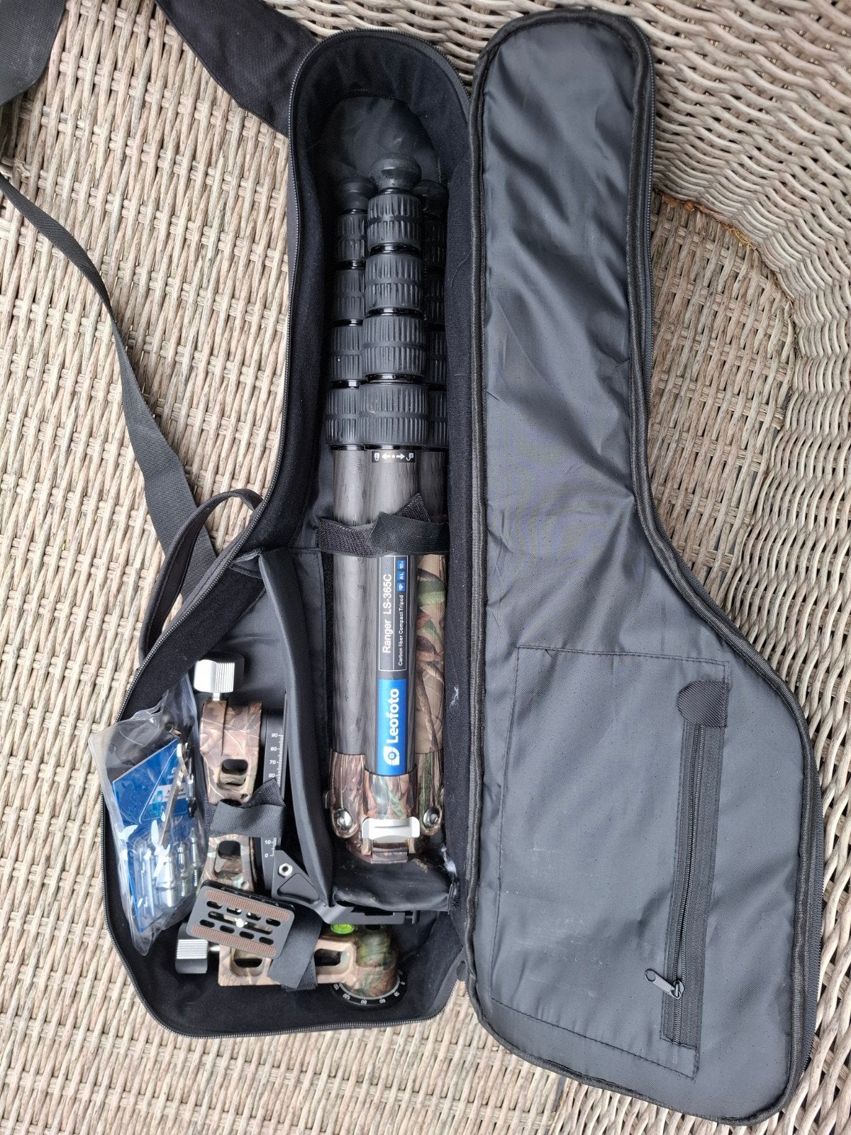 Trepied Lefoto Ls-365c tête pivotante PG-1, Ophalen, Overige merken, Driepoot, Zo goed als nieuw