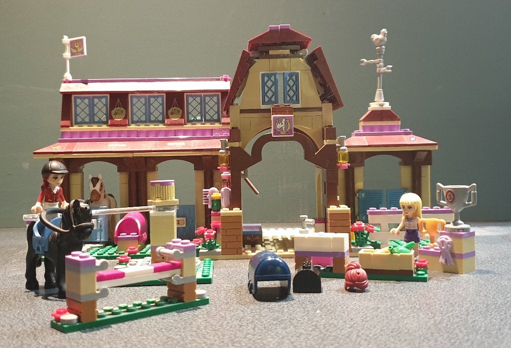 LEGO Friends Heartlake paardrijclub 41126, Lego, Friends, Ophalen of Verzenden, Zo goed als nieuw